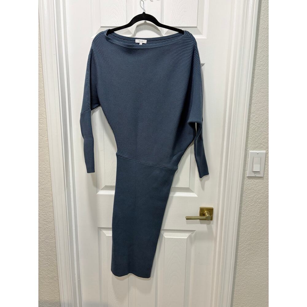 Reiss Lara Off Shoulder Ribbed Midi Dress - Picture 3 of 11